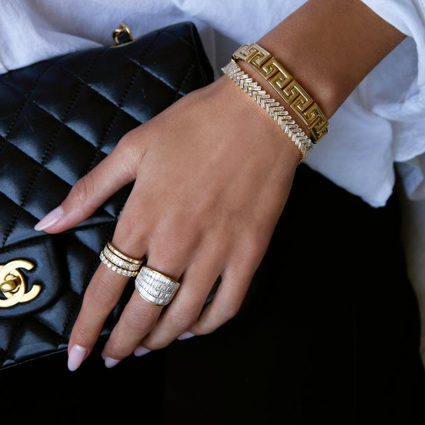 BAGUETTE AND ROUND DIAMOND RING