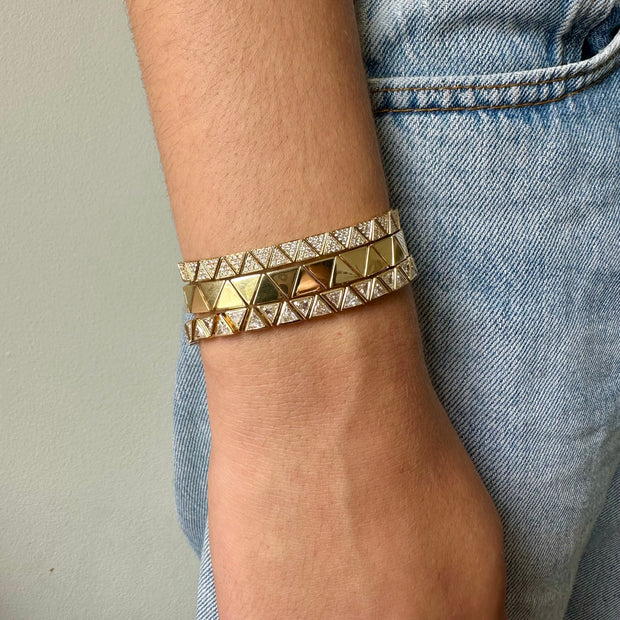 BEZELED TRILLION DIAMOND BRACELET