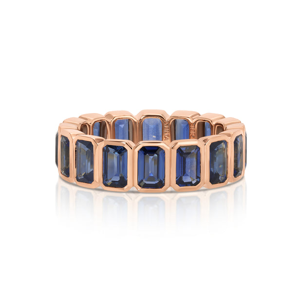 BEZELED EMERALD CUT BLUE SAPPHIRE RING