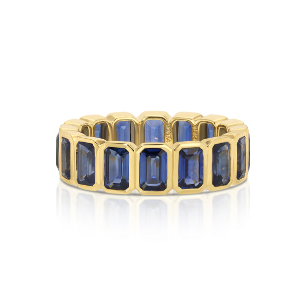 BEZELED EMERALD CUT BLUE SAPPHIRE RING